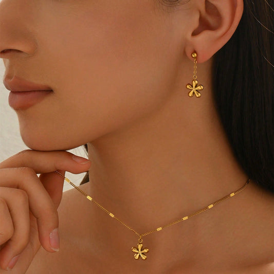 Lxalry 18K Gold Plated Floral Carved Mirror Jewelry Set  Hypoallergenic Skin Safe Necklace   Earrings For Daily Evening  Never Fade Luxury Gift With Precision Cast Petals